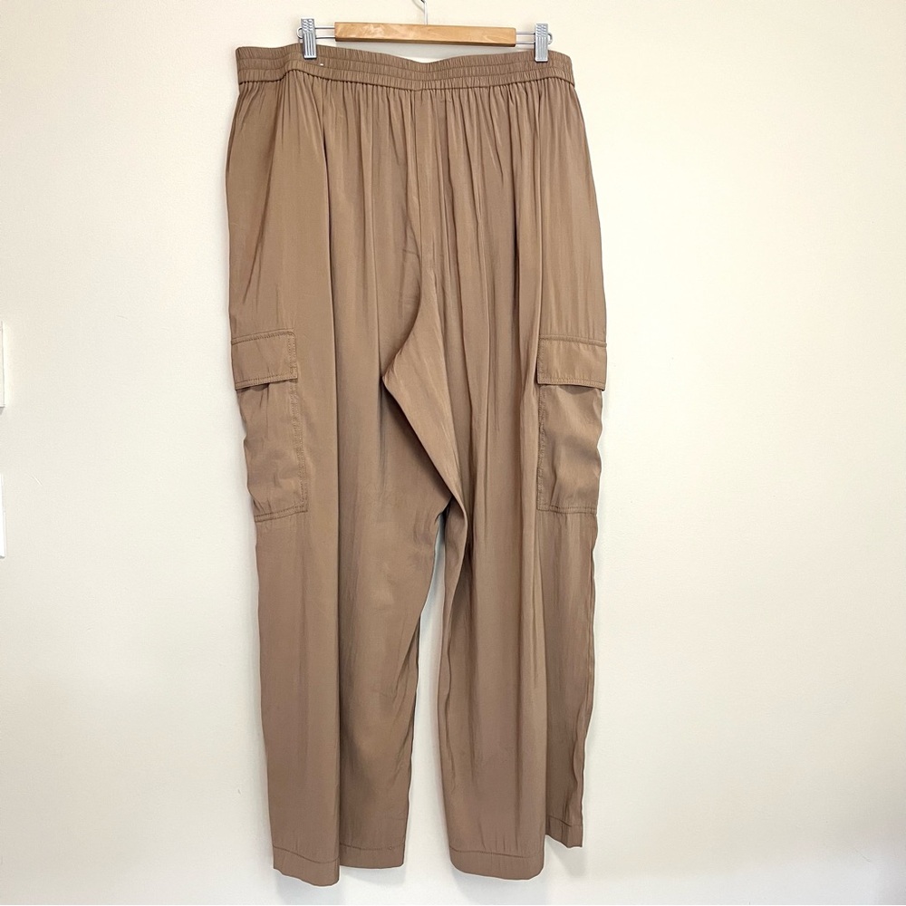 Reitman’s Two Piece Set Crop Blouse + Cargo Pant - Picture 12 of 16